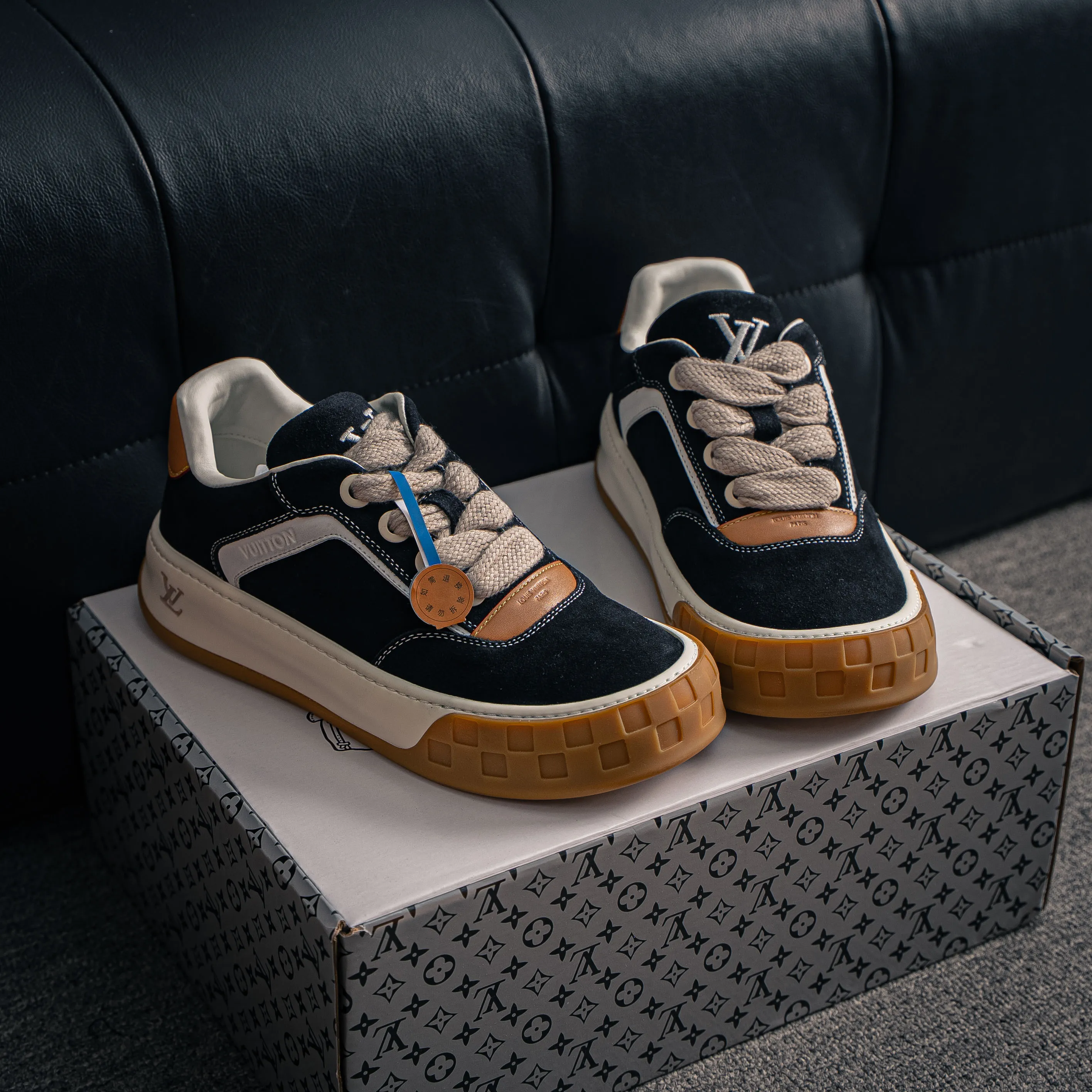 # LV LOUIS VUITTON Tilted Low Sneakers Series Low-Top Retro Versatile Skate Shoes 2026 Skate Shoes Shoes